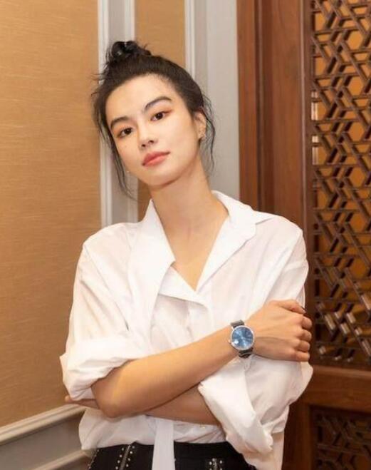 陈坤晒17岁儿子近照,颜值输爸爸,绯闻女友也曾经是窦靖童的密友