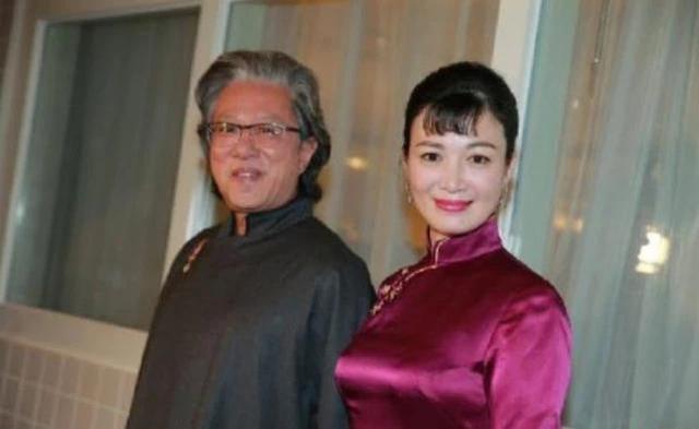 42岁前TVB花旦为富商剖腹生女儿:我跟老公都很开心