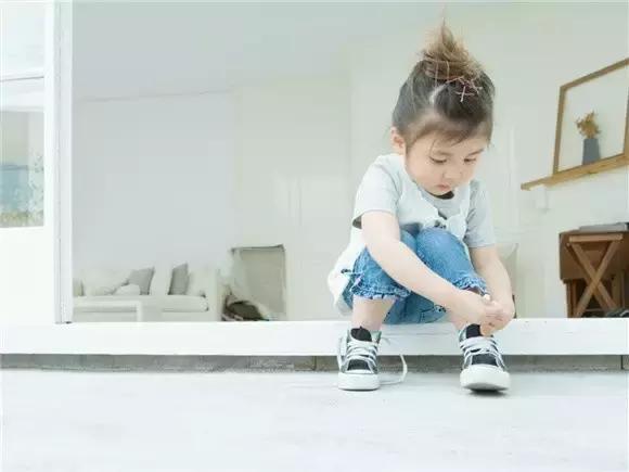 孩子的鞋不能超过3双？心理学家的分析让我恍然大悟