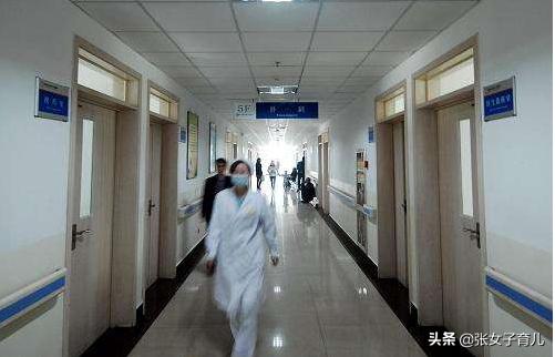 孕期为了胎儿健康发育，需要远离这2种人，即使是亲人也不例外