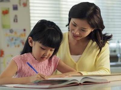 “妈妈，你能不能别上班？”2种错误回答，正在毁掉孩子的格局