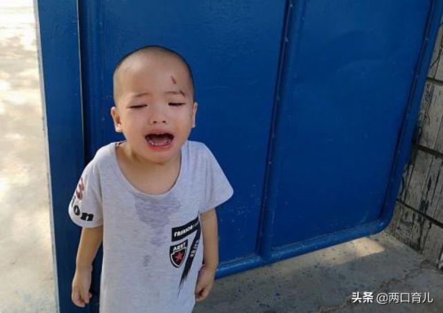 男孩小时候有这几个特征，家长别制止，这是他聪明的表现
