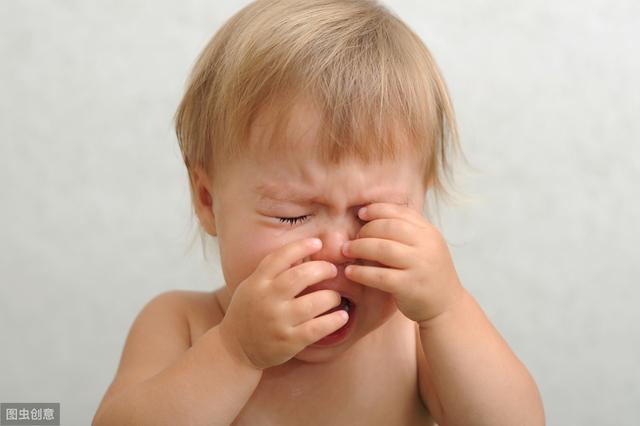 孩子认生就是胆小，要多锻炼？错！家长还须这样正确引导