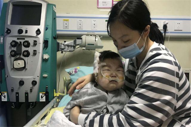 夫妻生二胎救大宝，不料二宝同样患病，妻子终不堪重负离家出走