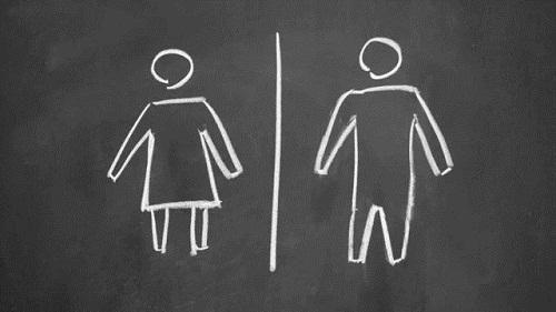 3岁女儿：爸爸你为什么站着尿尿？孩子的性别教育要趁早
