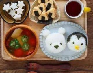为了让儿子多吃米饭，这位日本妈妈也是拼尽才华做饭