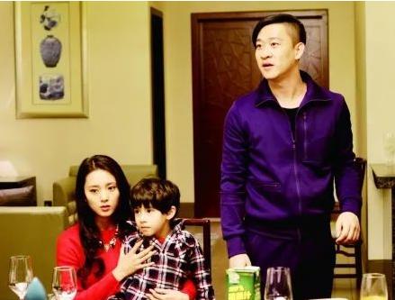当邻居大婶的“咸猪手”，伸向儿子的裤子时，这种情况妈妈不能忍