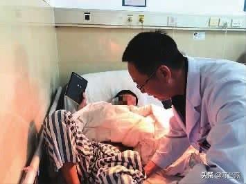 “作业没完成，爸爸失控砍伤孩子”：父母的情绪决定了孩子的一生