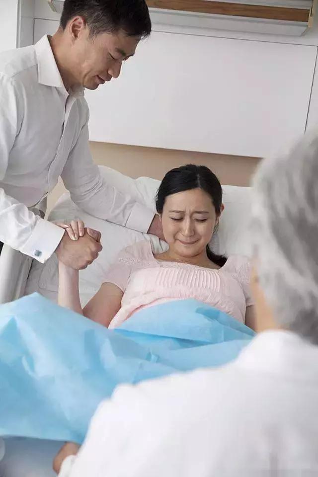 进产房后的4件尴尬事，生过孩子的宝妈都知道，你中了几件