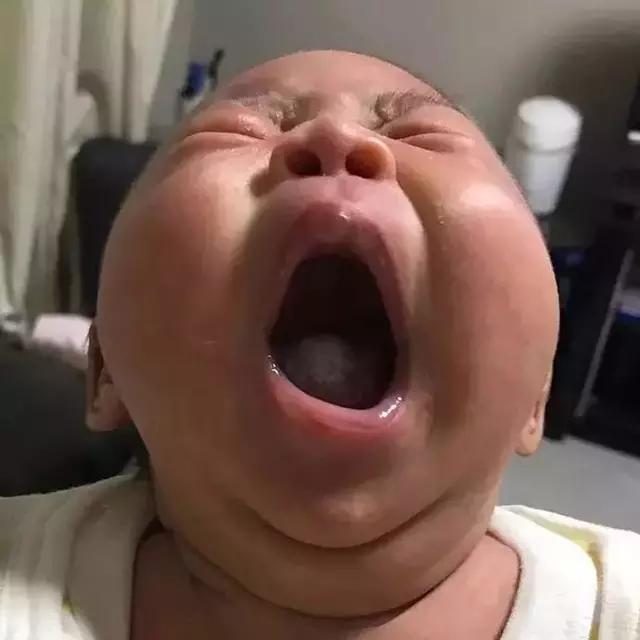 宝宝丑照大合集！网友：丑就丑吧，但这满脸的戏是怎么回事？