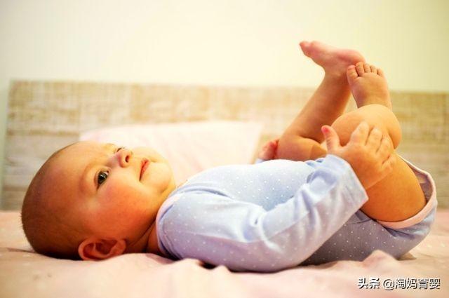 孩子夏天穿开裆裤更凉快？家长的好心，可能会让孩子遭罪