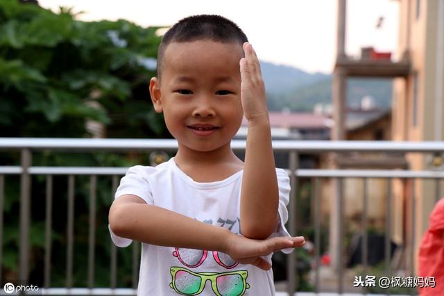 男孩们的“好斗”是因为爱看“奥特曼”？错！是“睾丸素”惹的祸