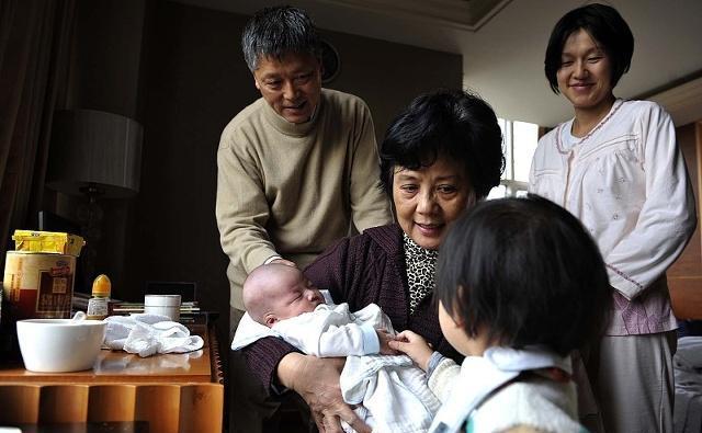 产后坐月子，能带着宝宝回娘家吗？这里面的讲究你要知道