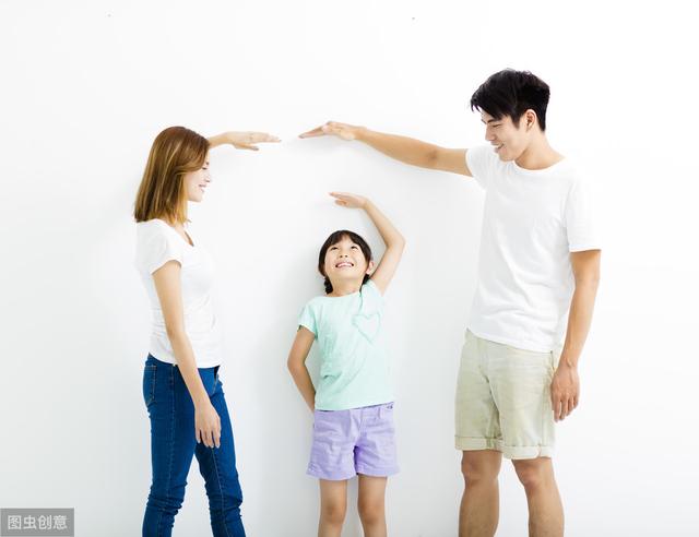 父母不高，孩子就长不高？做到这4点，孩子有望长到180