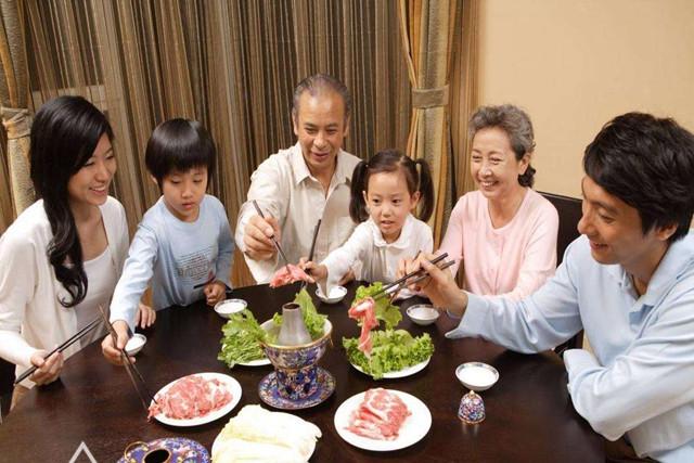 “妈妈，我碗里有头发”，妈妈的处理方法，值得每个人称赞