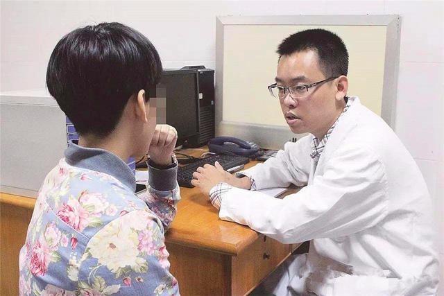 2岁孩子脸部被划伤，妈妈拿芦荟胶当“万能胶”，差点让孩子毁容