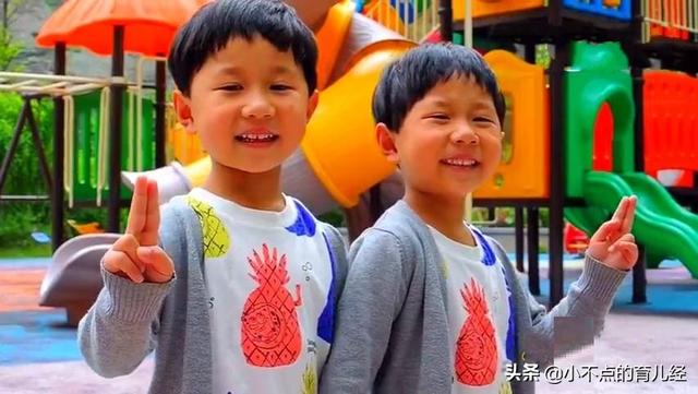 双胞胎分开带，弟弟喝母乳，哥哥喝奶粉，3年后差距太明显