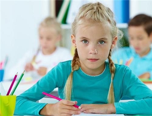 幼儿为什么不宜过早写字，幼儿过早写字的危害？