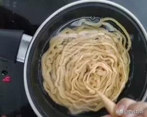 辅食推荐时间——什锦蔬菜瘦肉疙瘩面