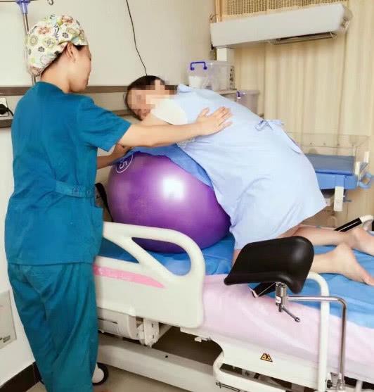 进入产房前，孕妇应该要穿“裤子”还是穿“裙子”？大夫说了实话