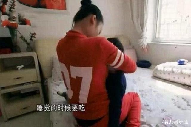 8岁男孩被“毒母乳”毁掉，家长再爱，也要懂得及时停止