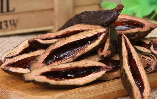 5岁男孩偷吃大人的零食，1年后患癌晚期，妈妈后悔莫及