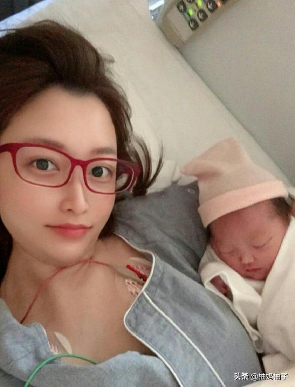 生二胎花5万请天价月嫂，婆婆超有怨言，钱我出的，有你啥事？