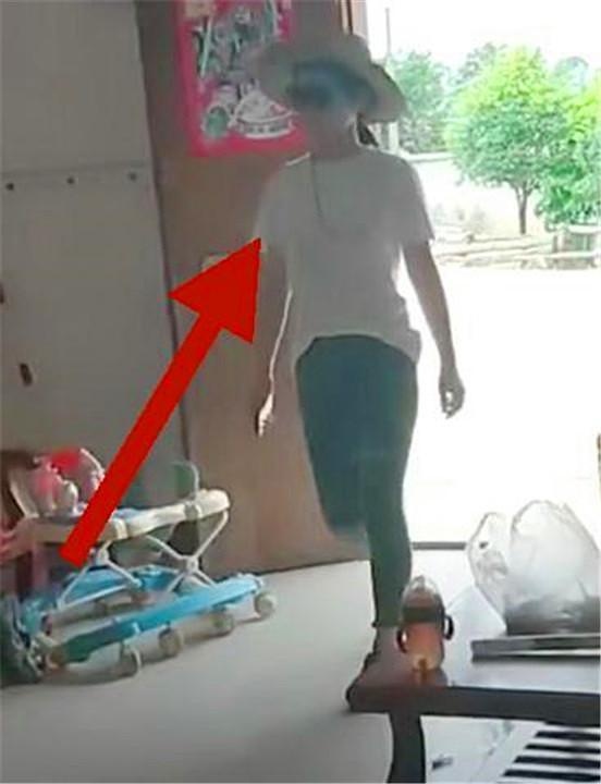 宝妈为了给孩子断奶，竟不惜“离家出走”，网友：太心酸了