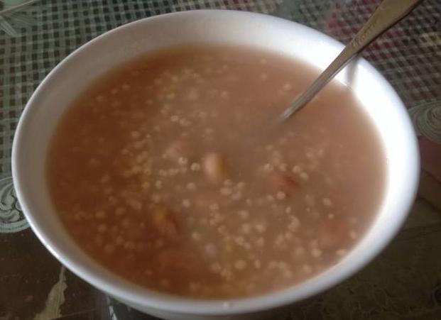 在月子期，有3种“粥”宝妈多喝不仅能促进乳汁分泌，还不会长胖