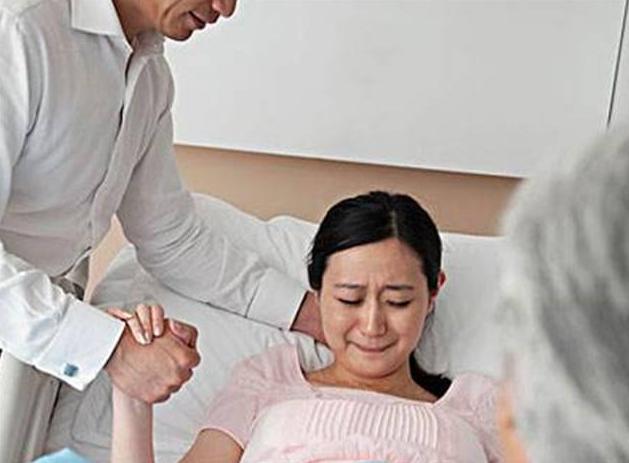 顺产时你痛得死去活来，那宝宝是什么“感受”呢？看完别笑出声