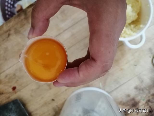 小米粥喝不完？给宝宝做成零食吧