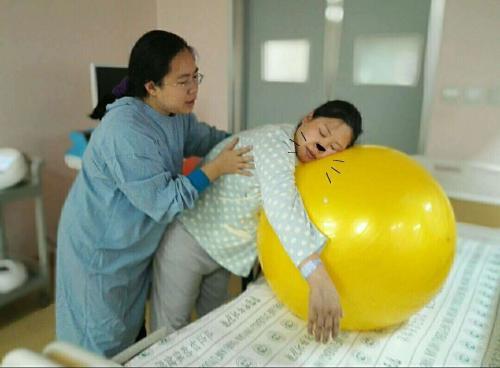 产妇在产房遇到的四种人，干的是脏活、累活、重活、苦活