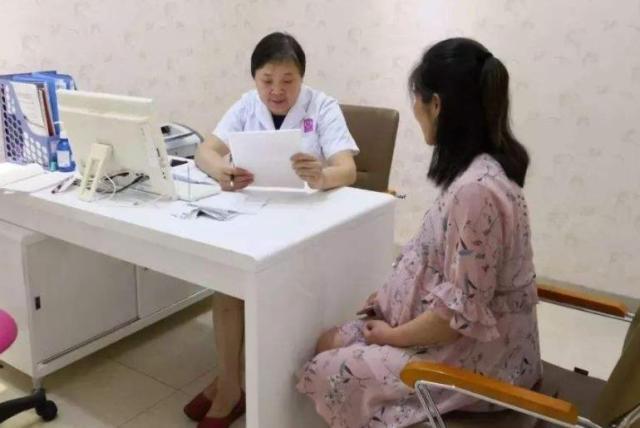 进入孕28周后，每次产检时，孕妇要记得问这3个问题