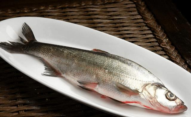 想要宝宝有一双漂亮的大眼睛？孕期时，孕妈可以多吃这3种食物
