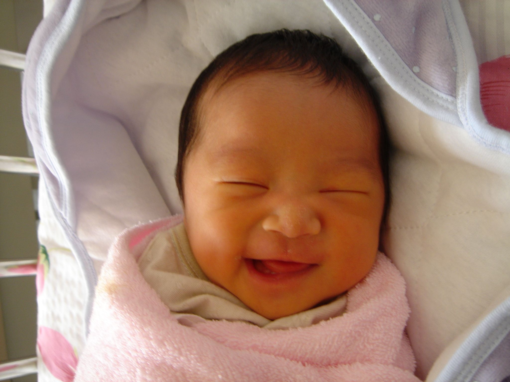 靳东发文感叹儿子第一声爸爸！孩子说话晚可能与这几点有关！