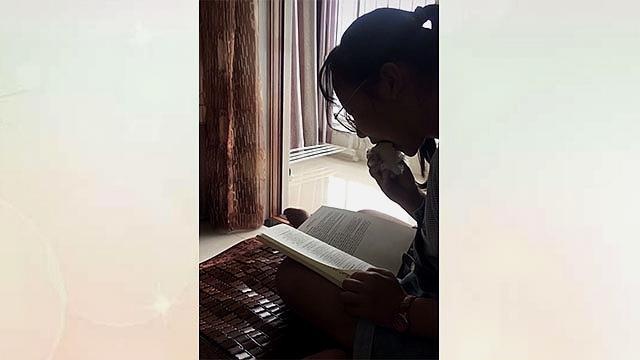 两个孩子不同的表现，让妈妈感叹：都是亲生的，差别咋这么大？