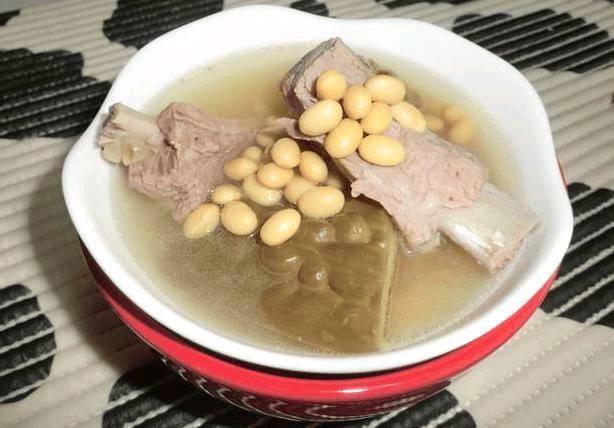 如果你怀孕了，经常喝这4种汤，促进胎儿大脑发育，宝宝更聪明