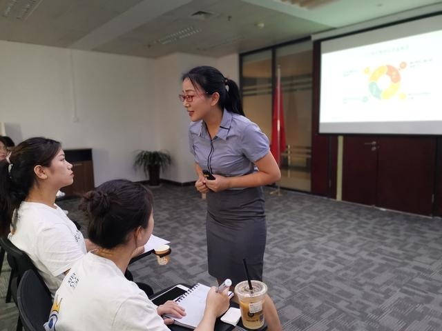 「服从」并不代表「尊重」，如何培养良好的亲子关系？