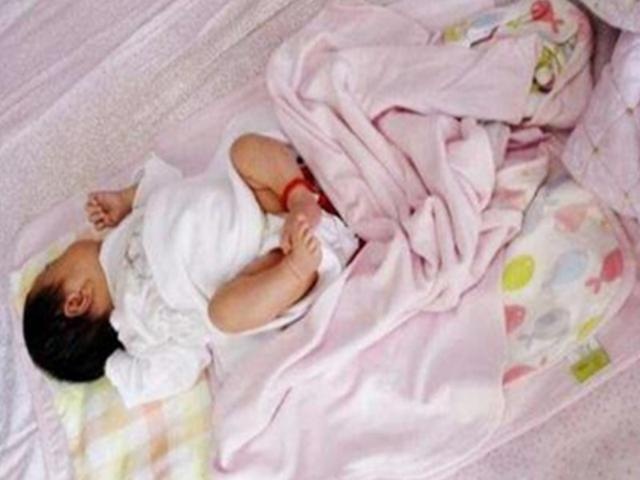 孩子“蹬被”不要怪他调皮，也许是孩子“不舒服”，家长要了解