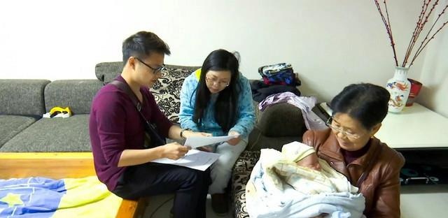 产妇散步时宝宝发动，病房里痛了三天，看到妻子老公失声痛哭