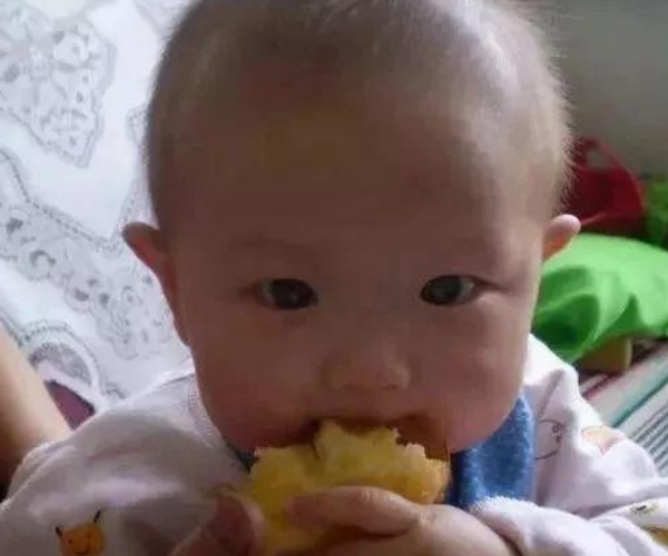育儿：有三种水果大人可以随便吃，孩子却不能随便吃，受不了的