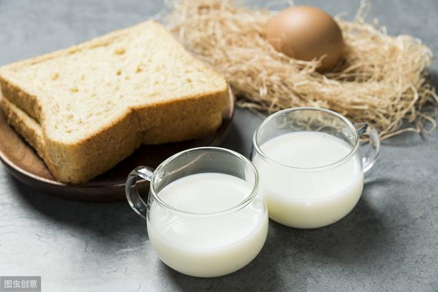 这道辅食小小一块含N种营养，补铁补钙又补锌，营养密度第一名
