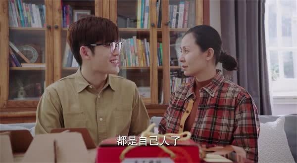 佟年爸爸这样暗示过，不能跟郑辉一起的原因，你发现了吗？