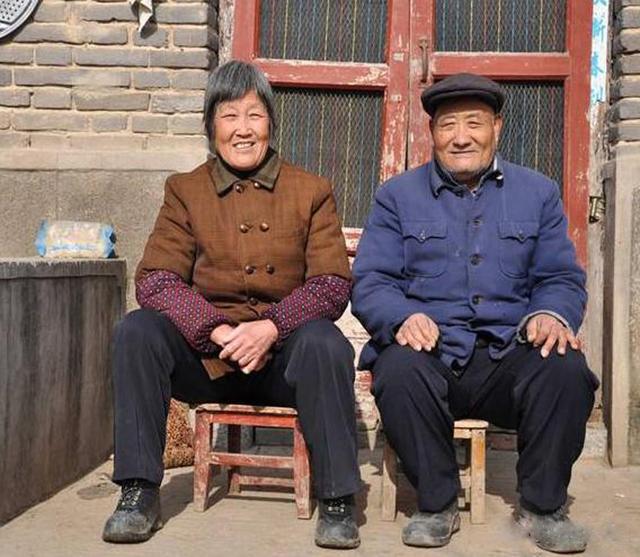 “按辈分取名”，为何现在不流行了？3个原因很现实