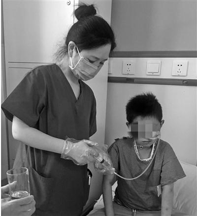 宝宝有危险 全家总动员 医生编口诀提醒防范小儿误吞异物