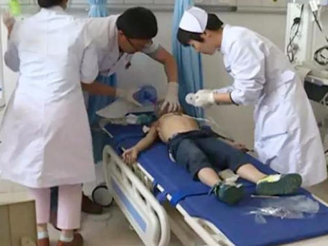 宝妈的一巴掌，6岁儿子抢救无效死亡，再生气娃的这些部位也别打