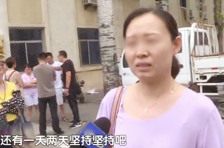 暑期游泳班隐患多，10天课程致近70个孩子病毒感染，持续高热一周