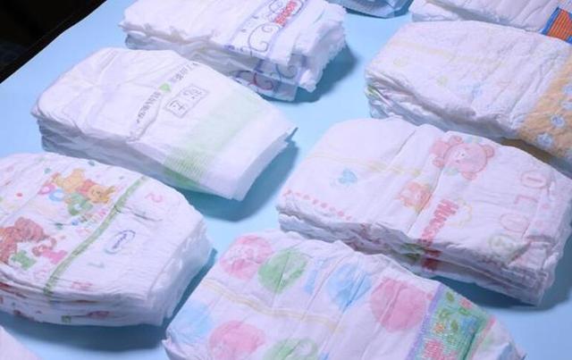 孩子在几岁时就要“戒掉”纸尿裤？这个年龄别用了，对宝宝不好