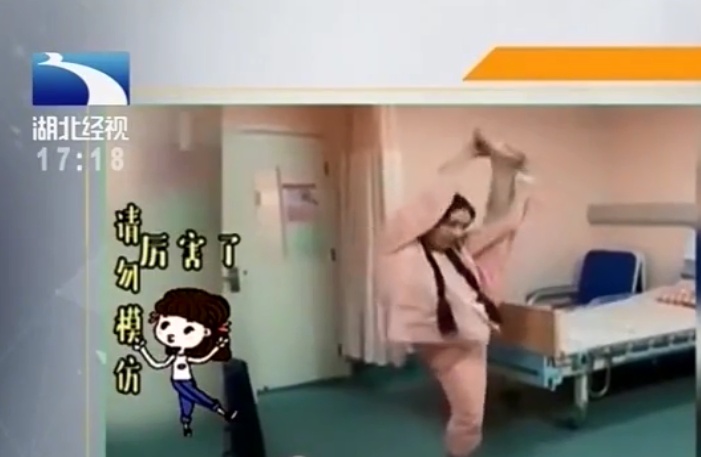 二胎宝妈医院待产，坚持劈叉锻炼跳舞，网友：硬核辣妈