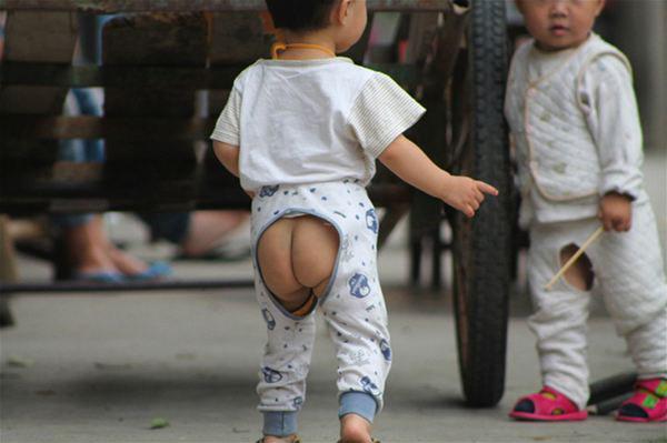 你的行为可能是对宝宝的“性侵”，各位父母务必要看一下